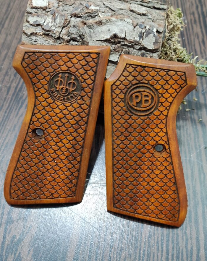 Beech Wood Beretta Grip For Beretta 51 52 - Overlapping Scale Pattern With Emblem - Image 2