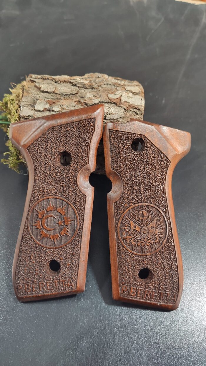 Beretta 92Fs Beechwood Grips - Heraldic Crest &Amp; Stippled - Image 10